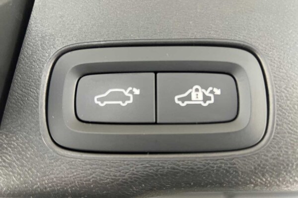 Used Volvo XC60 2023 for sale - 75653010: Photo 23