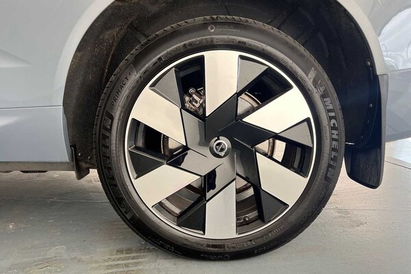 Used Volvo XC60 2023 for sale - 75653010: Photo 26