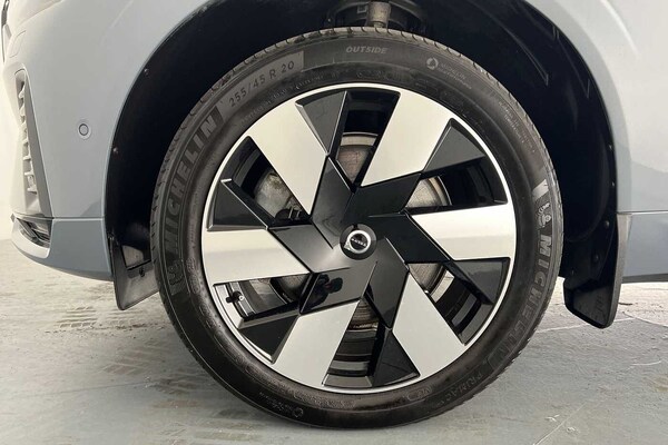 Used Volvo XC60 2023 for sale - 75653010: Photo 27