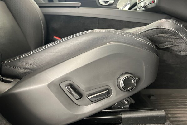 Used Volvo XC60 2023 for sale - 75653010: Photo 34