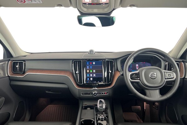 Used Volvo XC60 2023 for sale - 75653010: Photo 6