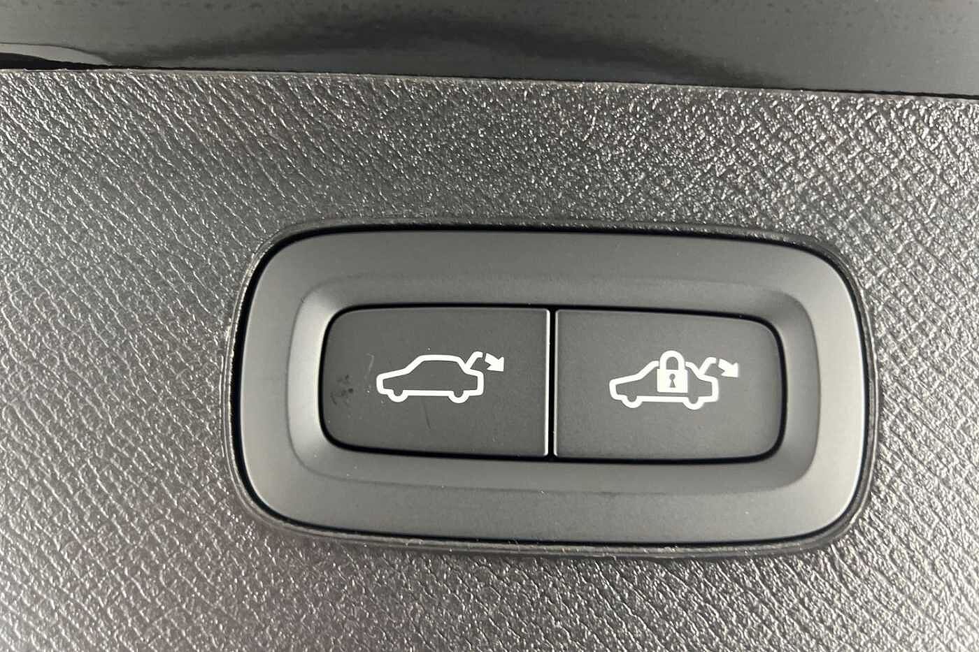 Used Volvo XC90 2025 for sale - 77035857: Photo 23