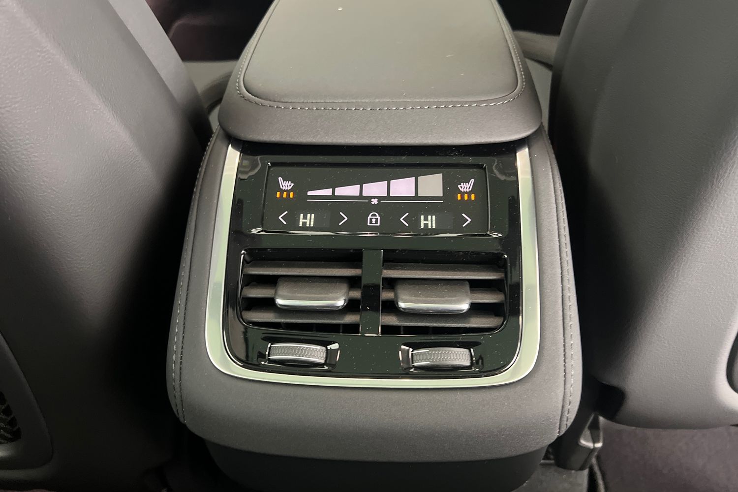 Used Volvo XC90 2025 for sale - 77035857: Photo 29