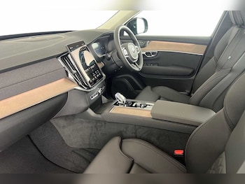 Used Volvo XC90 2025 for sale - 77035857: Photo