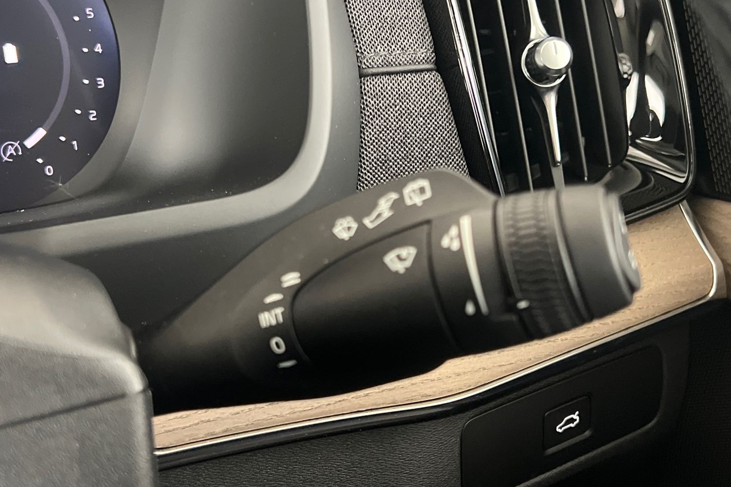 Used Volvo XC90 2025 for sale - 77035857: Photo 37