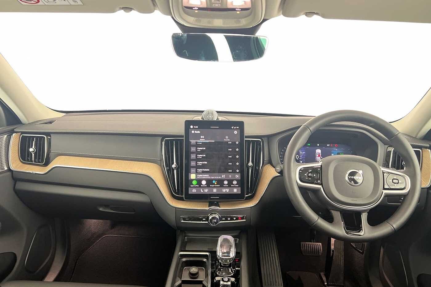 Used Volvo XC60 2025 for sale - 77797786: Photo 6