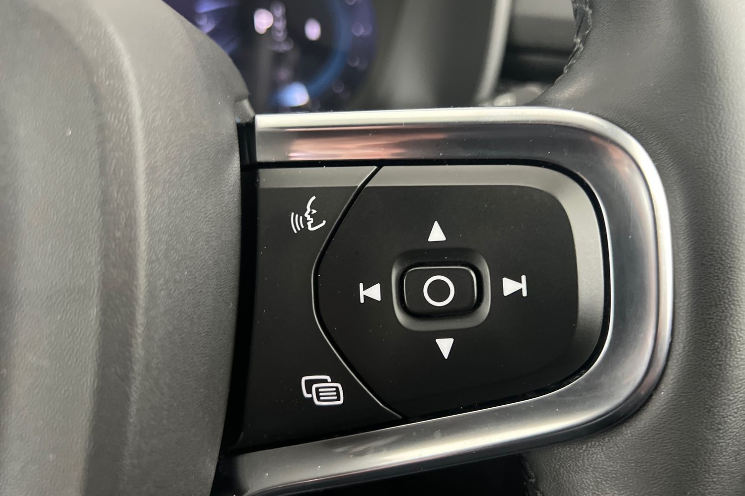 Used Volvo XC40 2022 for sale - 76130894: Photo 12