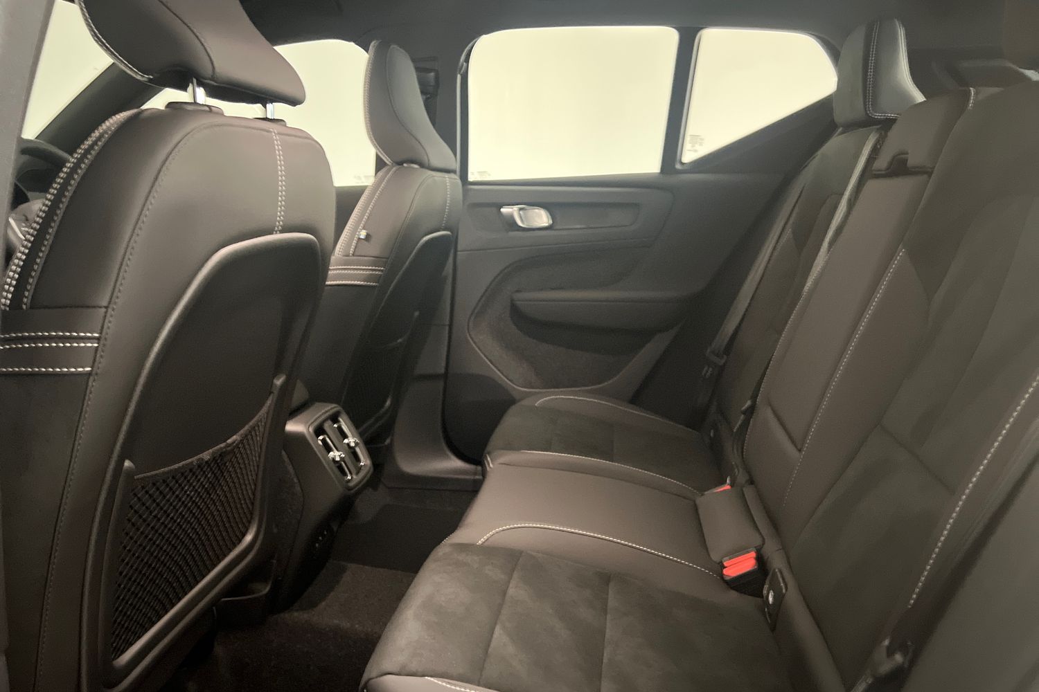 Used Volvo XC40 2025 for sale - 76614942: Photo 17