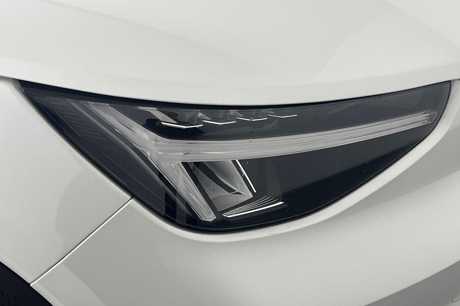 Used Volvo XC40 2025 for sale - 76614942: Photo 18