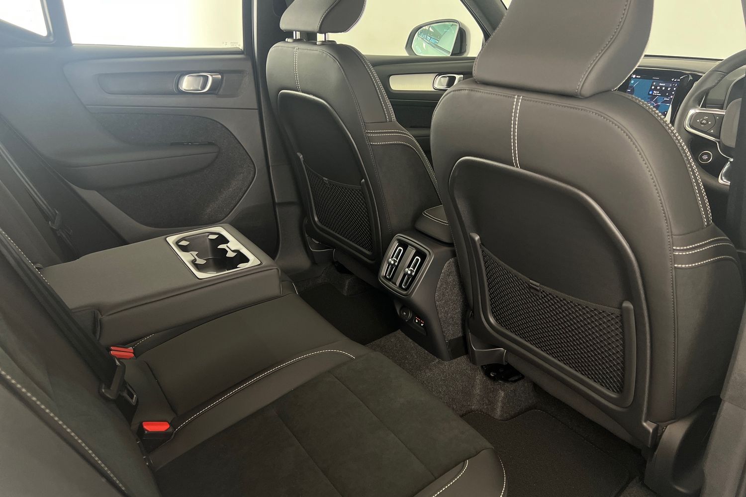 Used Volvo XC40 2025 for sale - 76614942: Photo 29