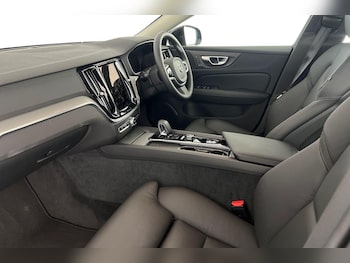 Used Volvo V60 2025 for sale - 78094671: Photo