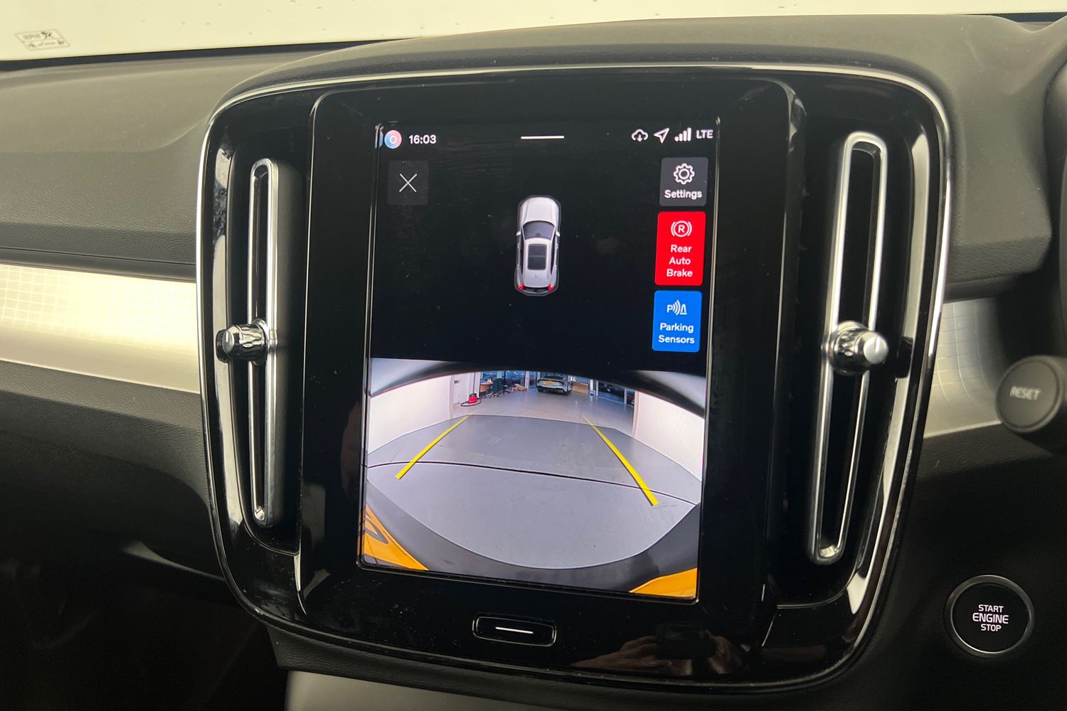 Used Volvo XC40 2025 for sale - 77285707: Photo 16