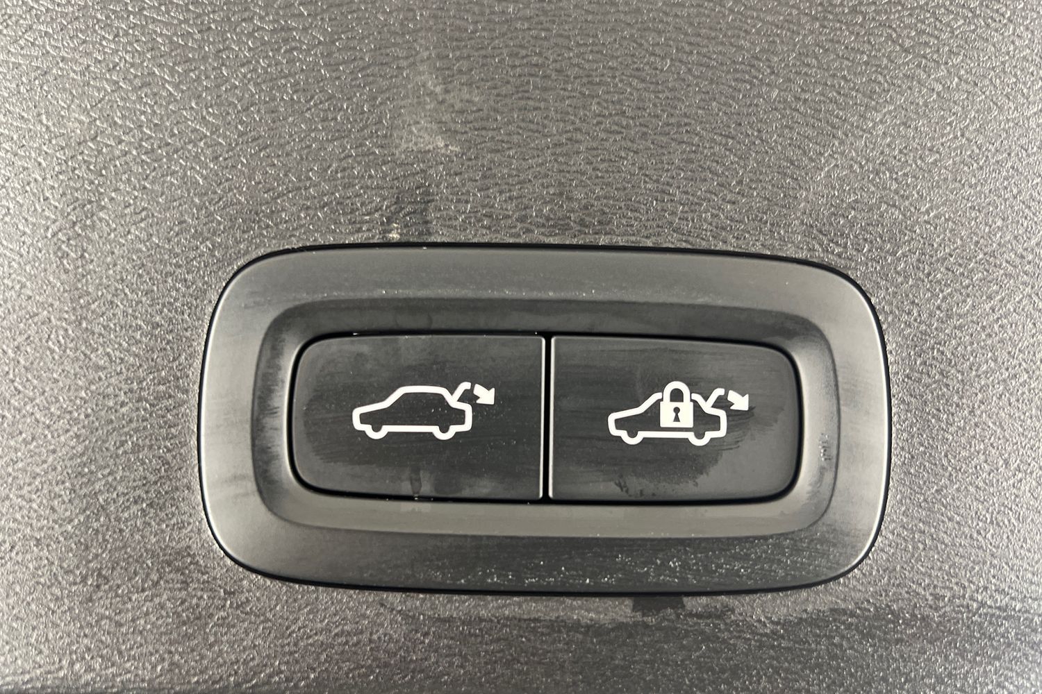 Used Volvo XC40 2025 for sale - 77285707: Photo 22