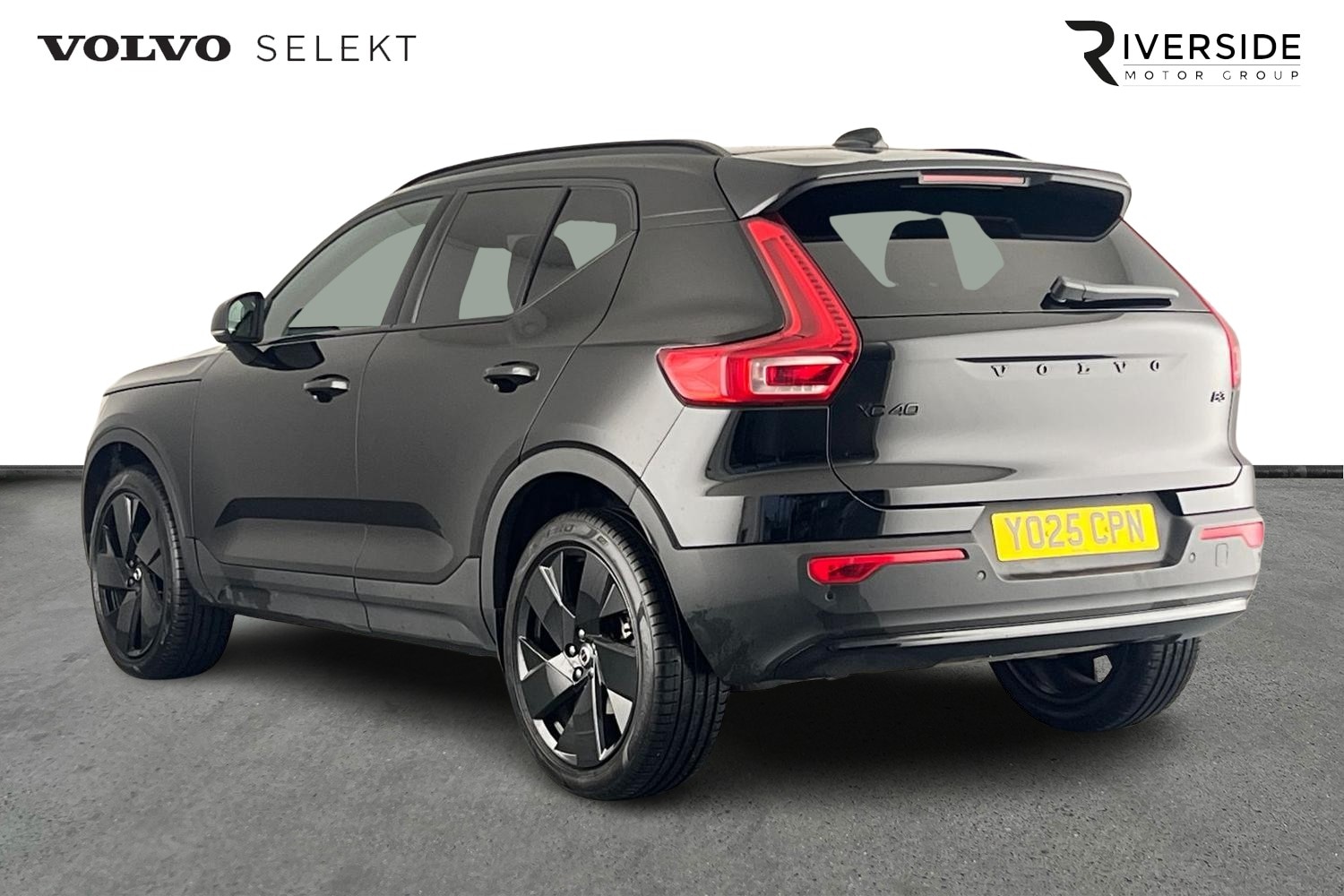 Used Volvo XC40 2025 for sale - 77285707: Photo 3
