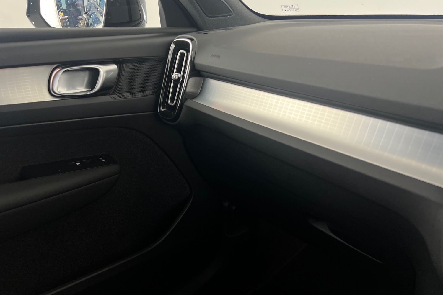 Used Volvo XC40 2025 for sale - 77285707: Photo 35