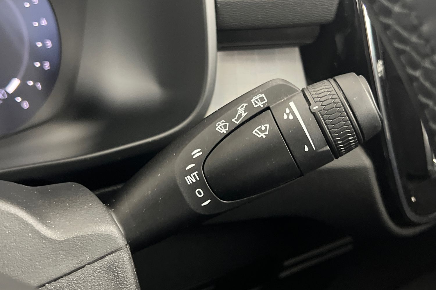 Used Volvo XC40 2025 for sale - 77285707: Photo 38