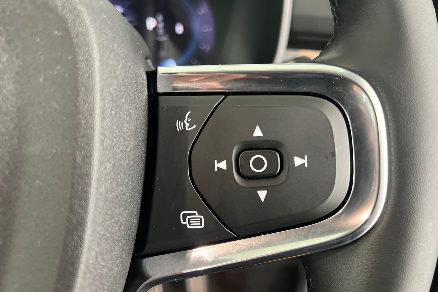 Used Volvo XC40 2024 for sale - 76556908: Photo 12