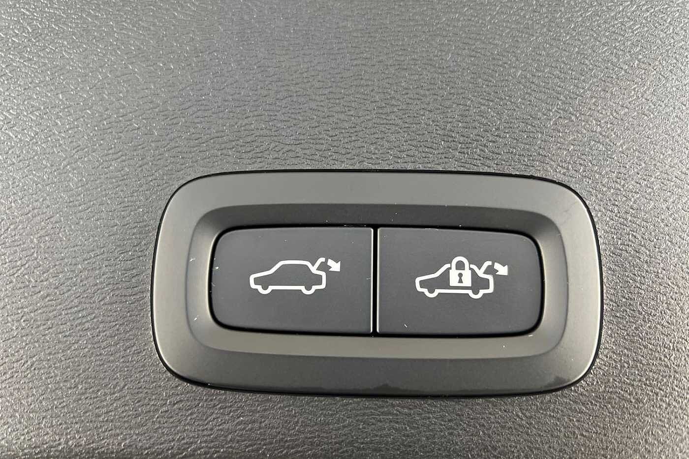 Used Volvo XC40 2024 for sale - 76556908: Photo 22