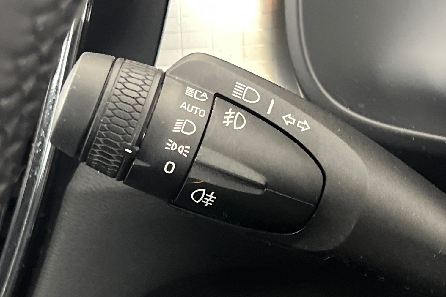 Used Volvo XC40 2024 for sale - 76556908: Photo 32