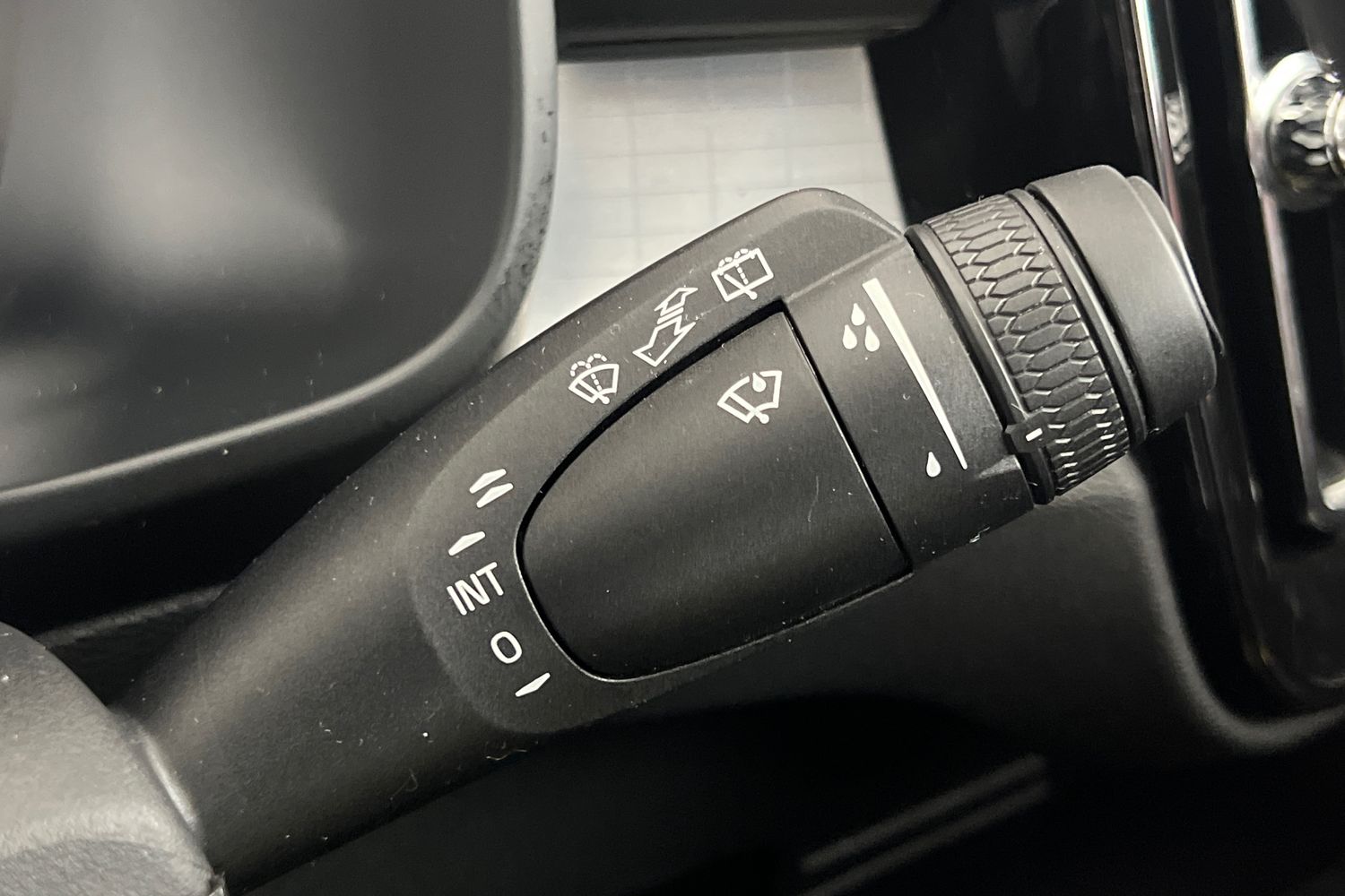 Used Volvo XC40 2024 for sale - 76556908: Photo 33