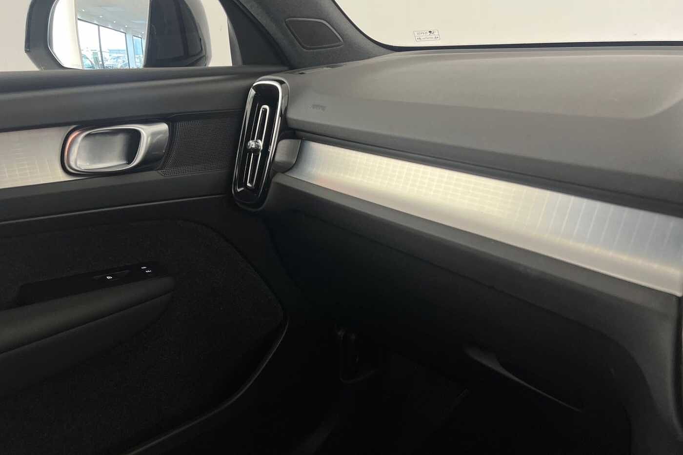 Used Volvo XC40 2024 for sale - 76556908: Photo 36