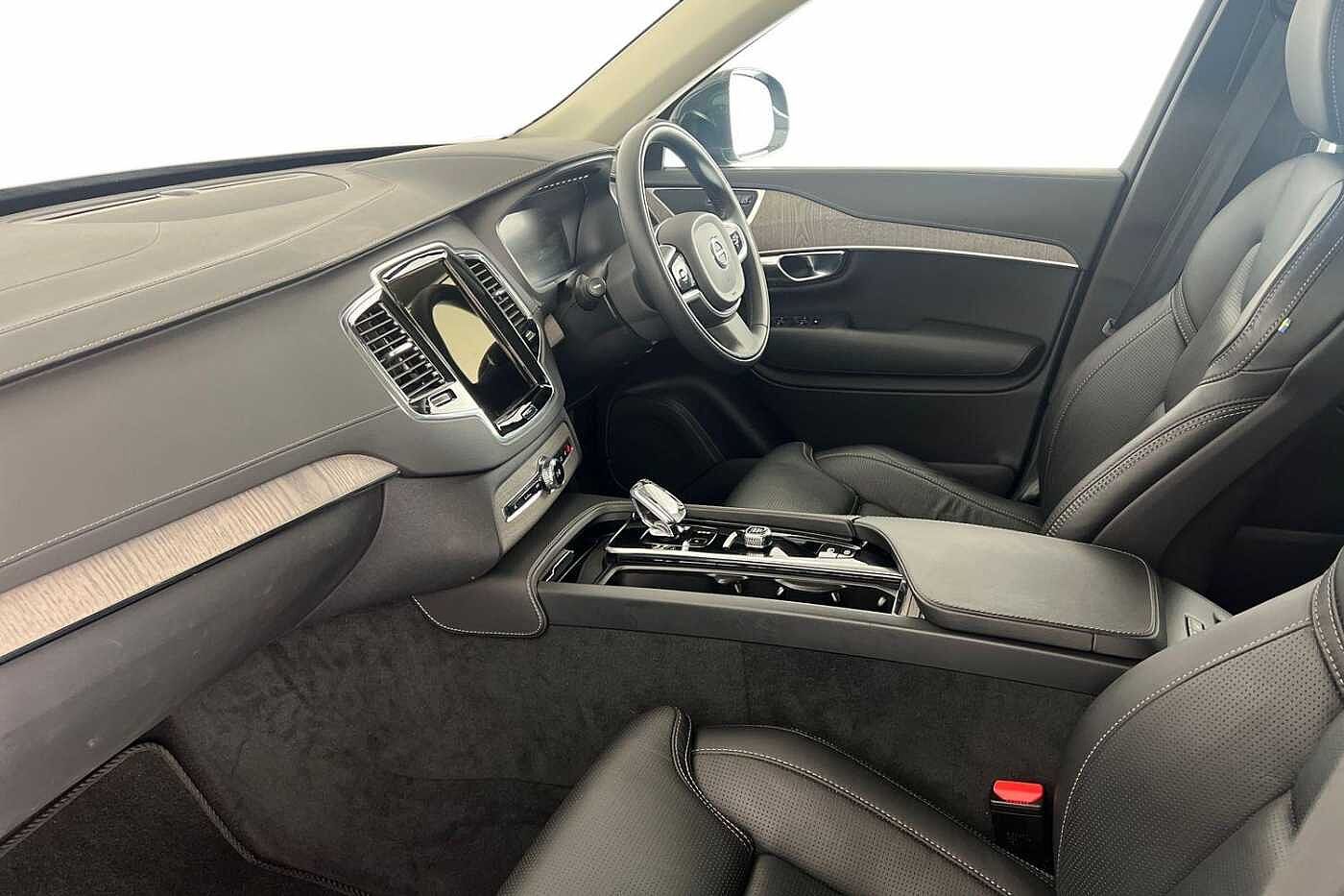 Used Volvo XC90 2021 for sale - 77083619: Photo 2