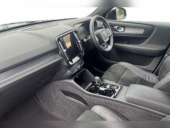 Used Volvo XC40 2021 for sale - 75439956: Photo