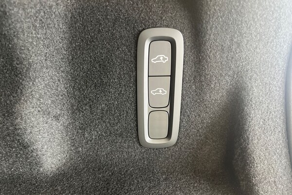 Used Volvo XC60 2025 for sale - 75440042: Photo 22