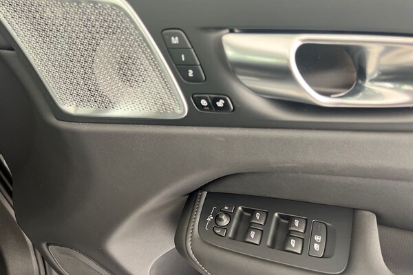Used Volvo XC60 2025 for sale - 75440042: Photo 30