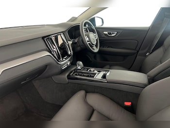 Used Volvo V60 2025 for sale - 78467829: Photo
