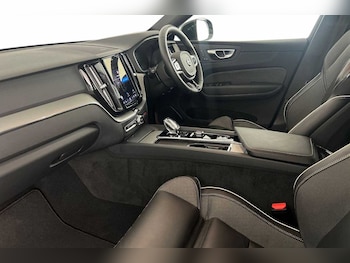Used Volvo XC60 2025 for sale - 78596228: Photo