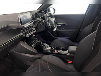 Used Peugeot 2008 2020 for sale - 78027880: Photo