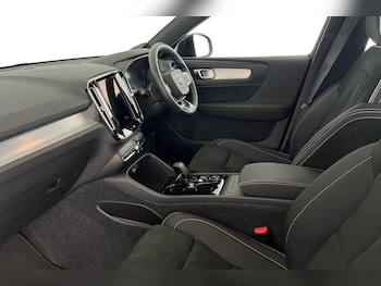 Used Volvo XC40 2026 for sale - 79317879: Photo