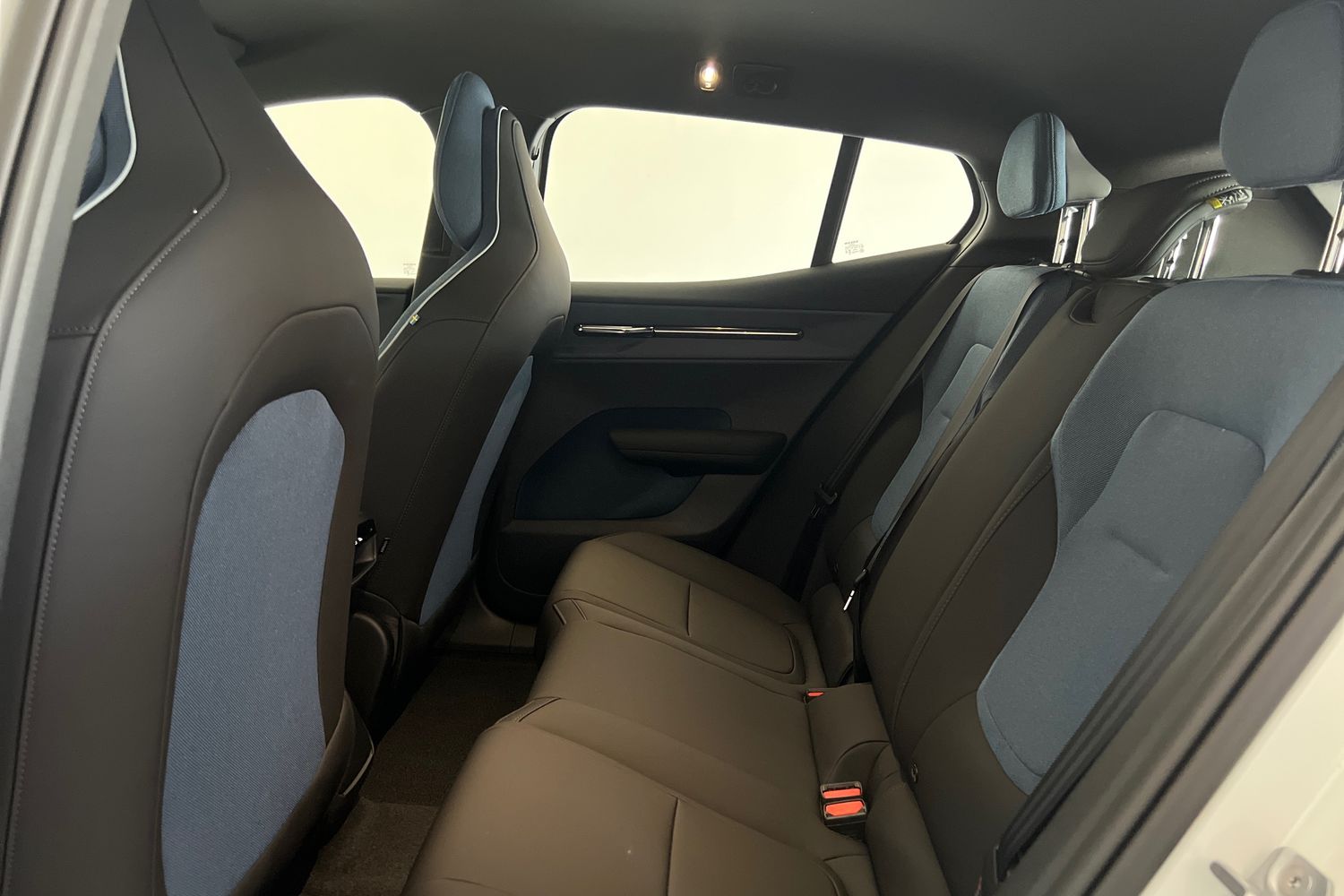 Used Volvo EX30 2025 for sale - 76255010: Photo 17