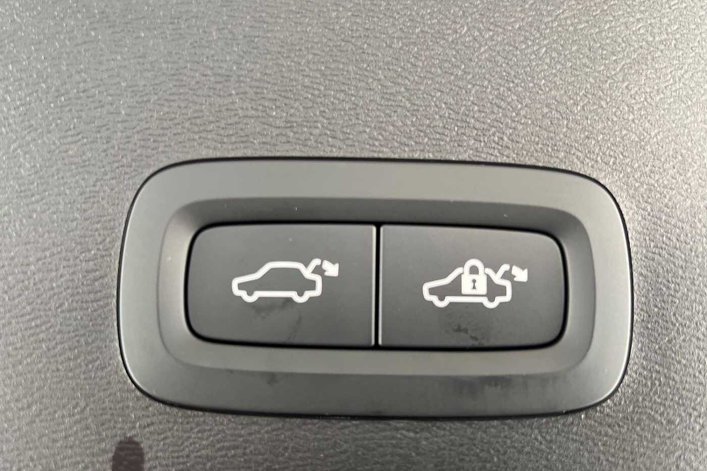 Used Volvo XC40 2025 for sale - 77005235: Photo 22