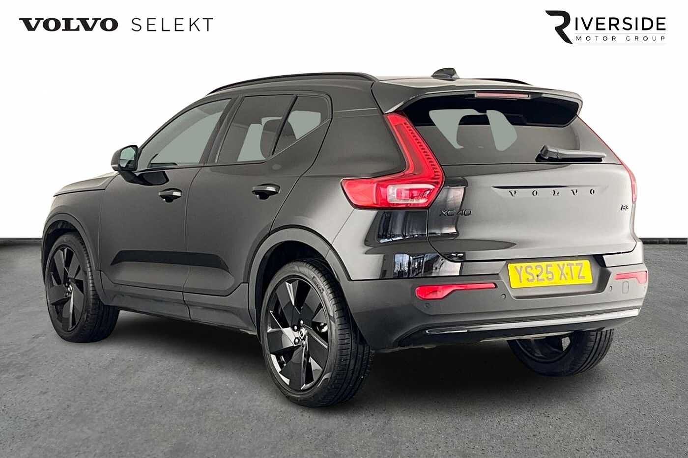 Used Volvo XC40 2025 for sale - 77005235: Photo 3