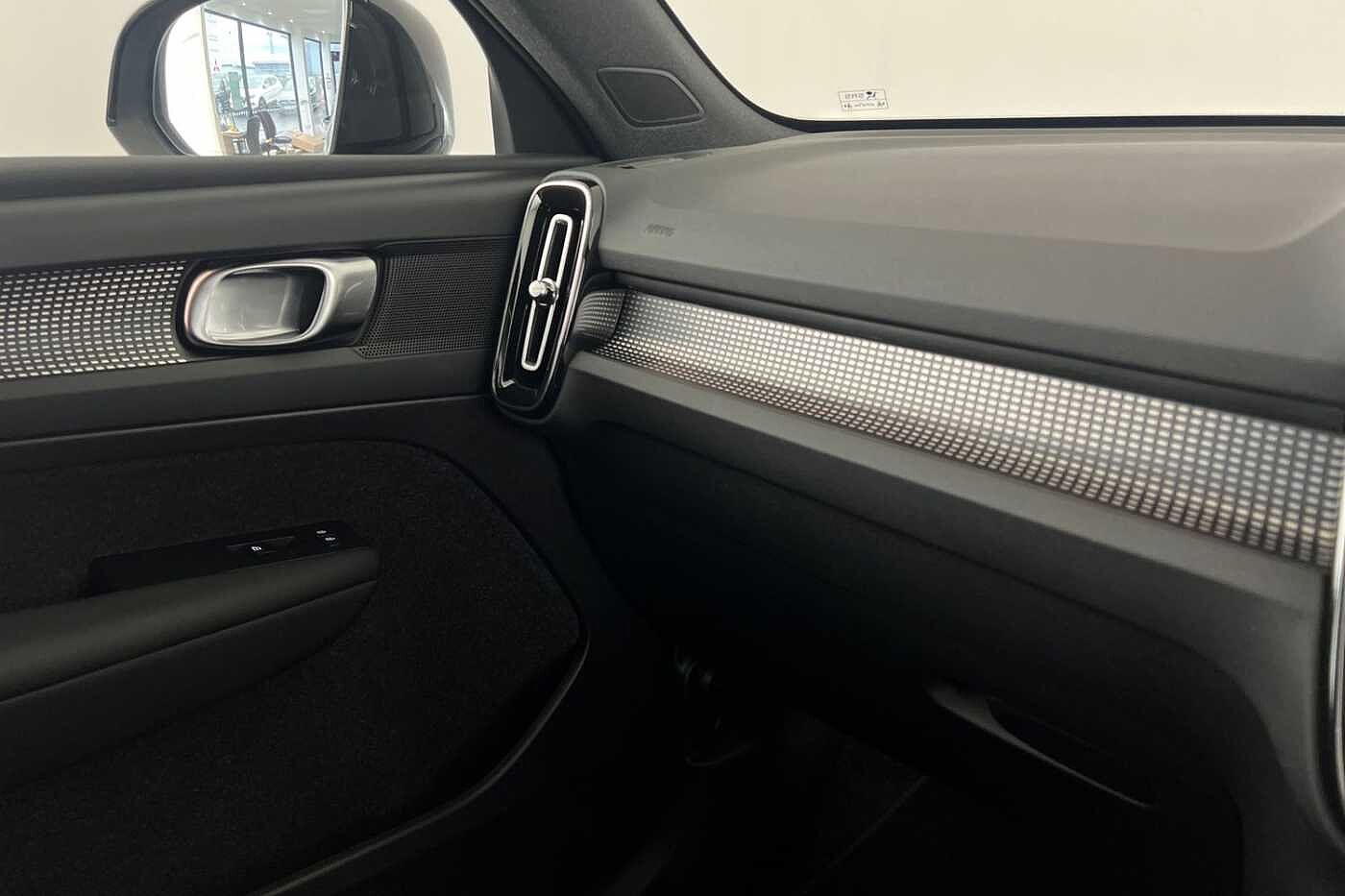 Used Volvo XC40 2025 for sale - 77005235: Photo 37