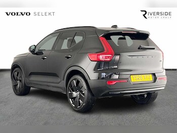 Used Volvo XC40 2025 for sale - 77005235: Photo