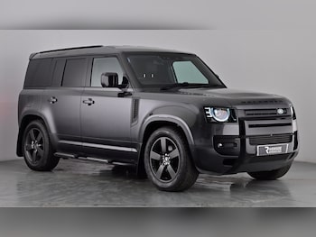 Used Land Rover Defender 2023 for sale - 77312389: Photo