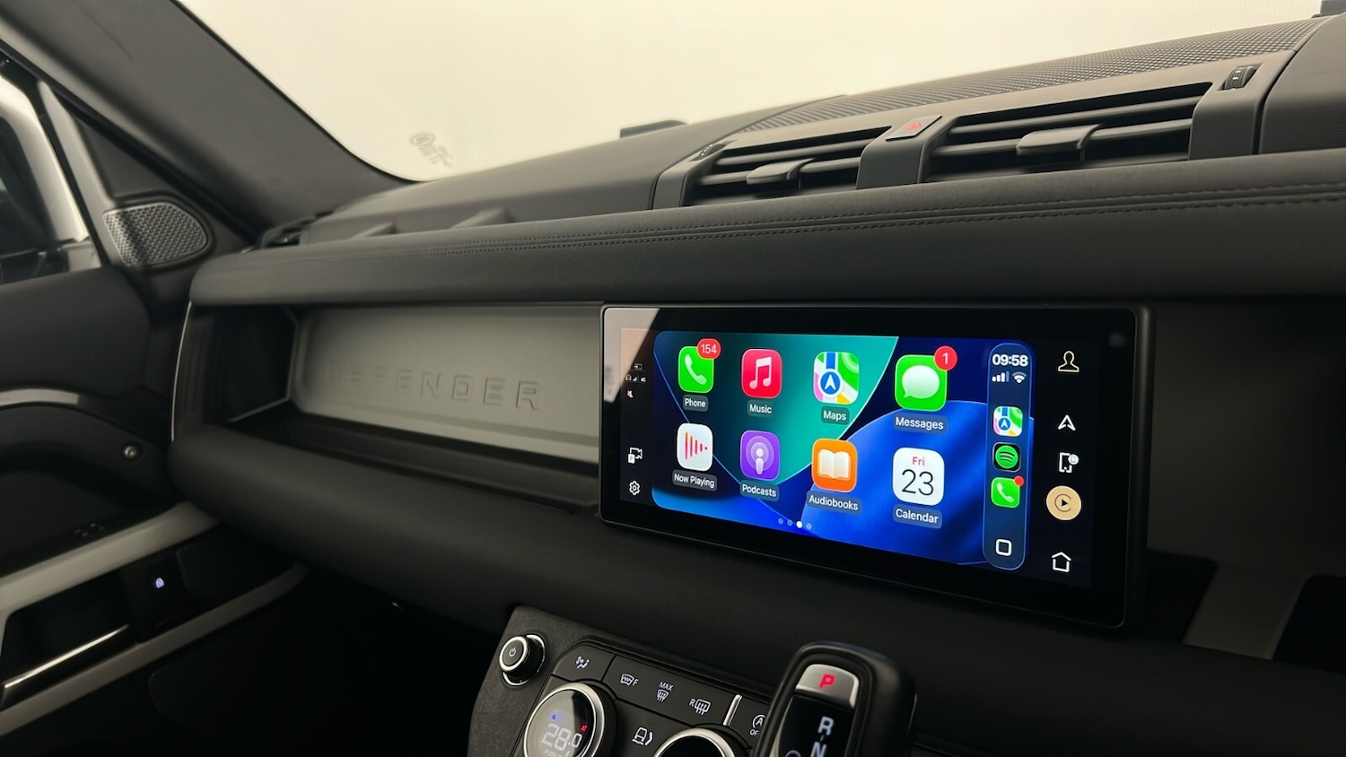 Used Land Rover Defender 2023 for sale - 77312389: Photo 29