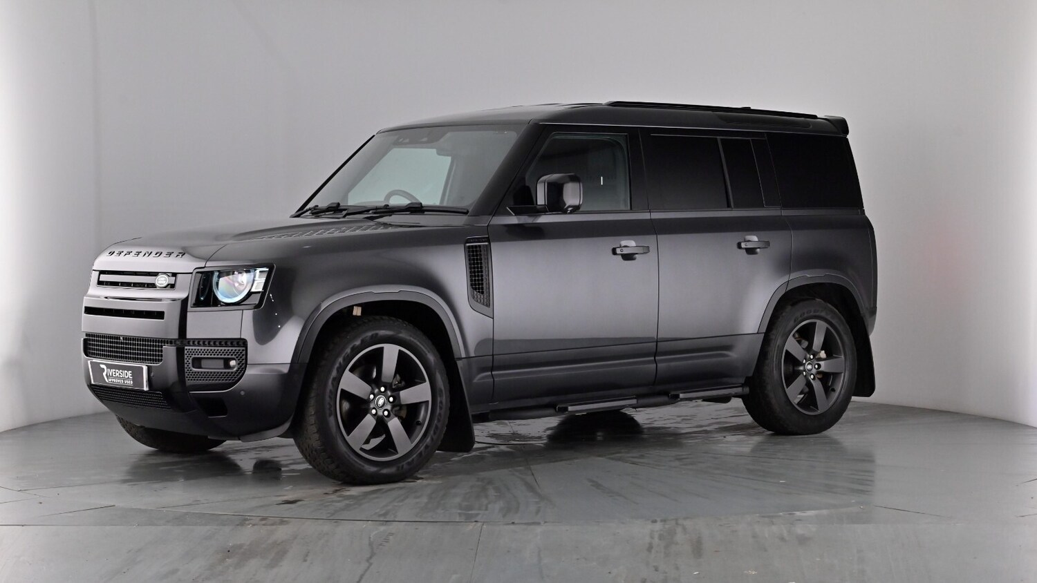 Used Land Rover Defender 2023 for sale - 77312389: Photo 43