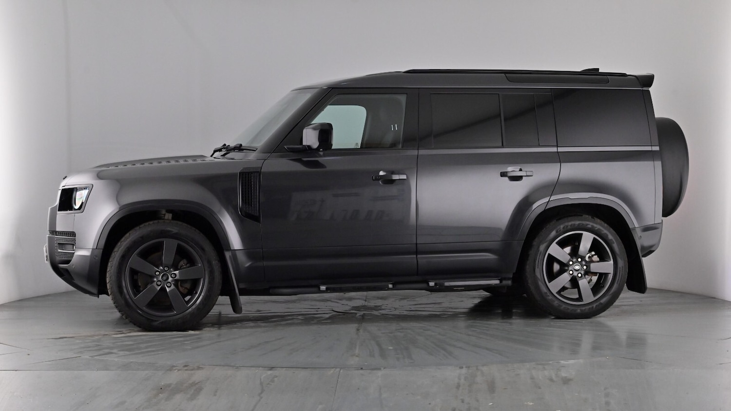 Used Land Rover Defender 2023 for sale - 77312389: Photo 46