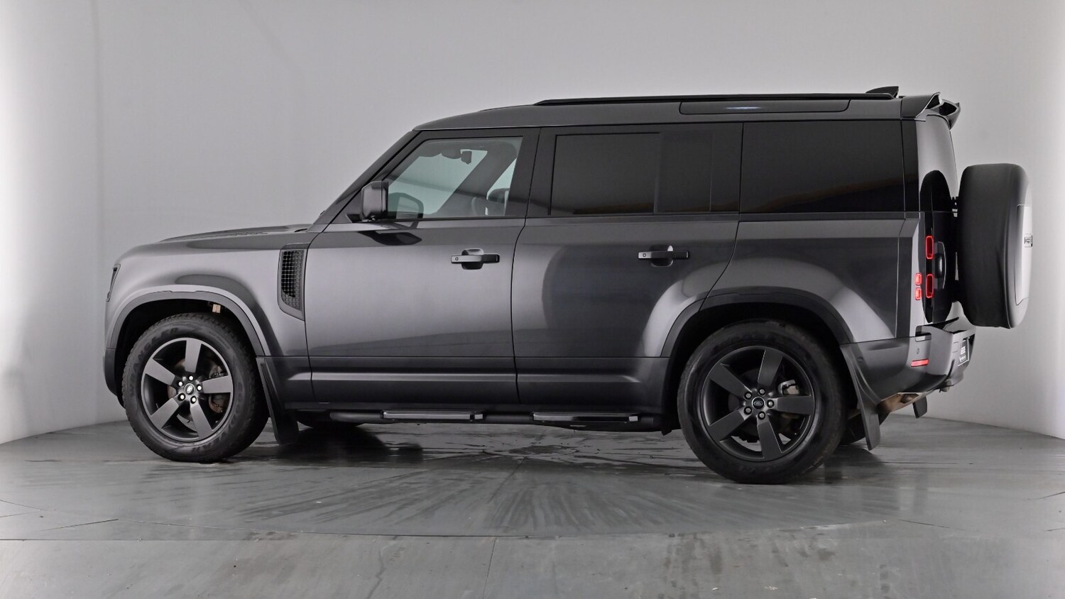 Used Land Rover Defender 2023 for sale - 77312389: Photo 49