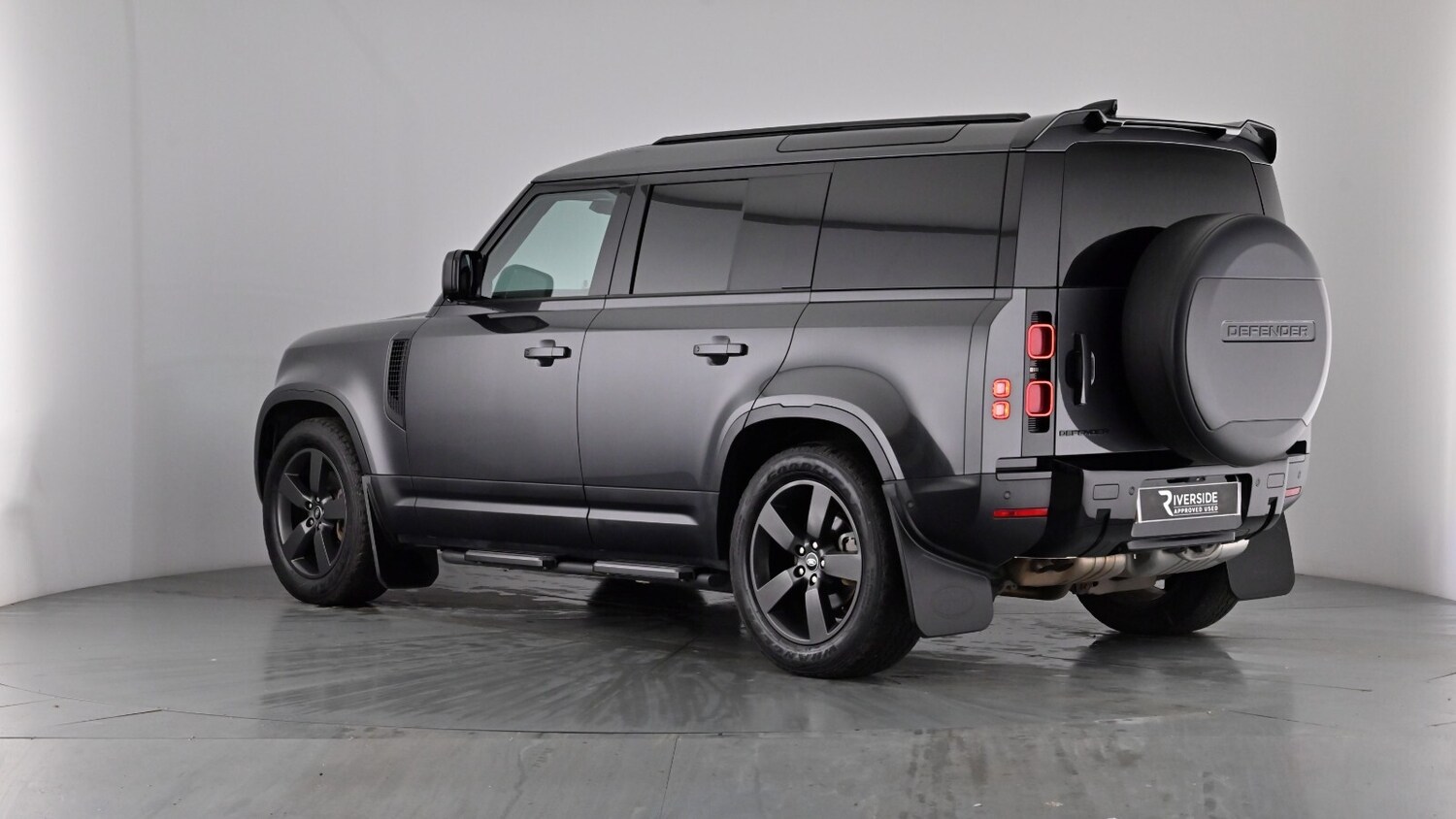 Used Land Rover Defender 2023 for sale - 77312389: Photo 52