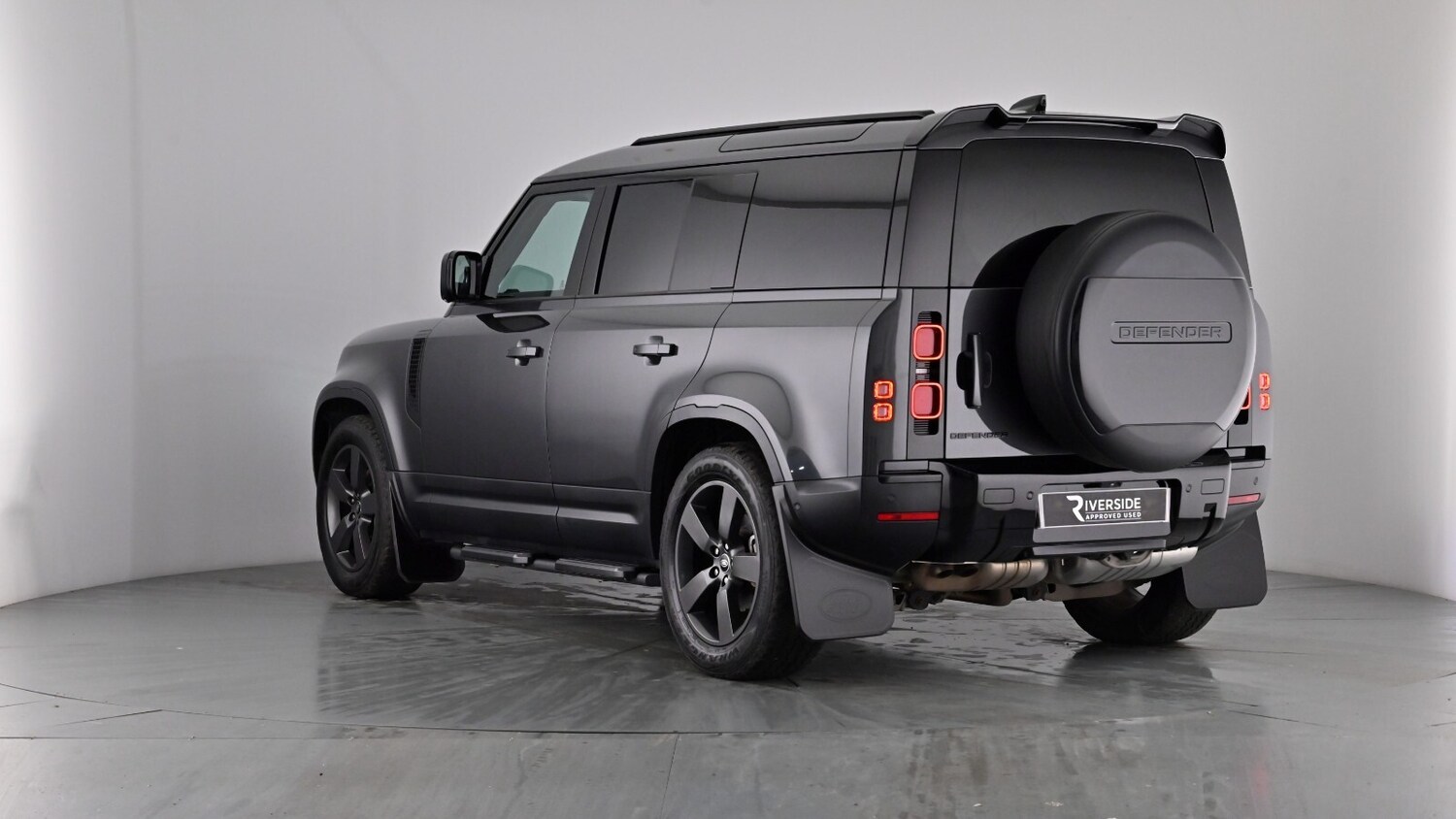 Used Land Rover Defender 2023 for sale - 77312389: Photo 53