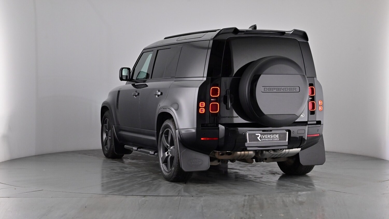 Used Land Rover Defender 2023 for sale - 77312389: Photo 54