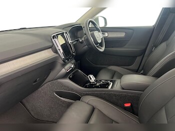 Used Volvo XC40 2025 for sale - 78165766: Photo