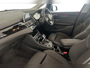 Used BMW 2 Series 2018 for sale - 77745864: Photo