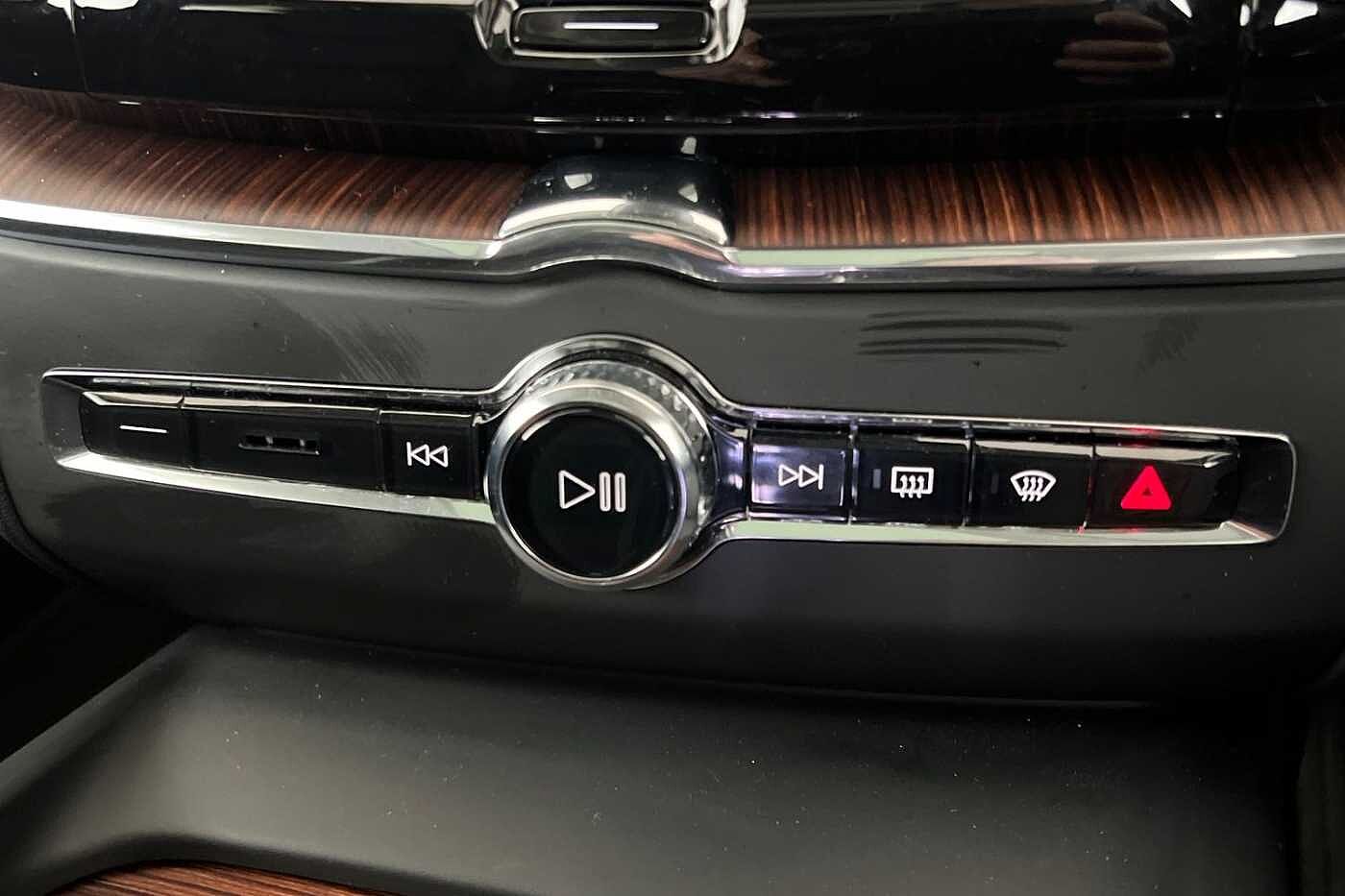 Used Volvo XC60 2023 for sale - 76780300: Photo 14