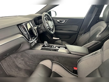 Used Volvo V60 2022 for sale - 76556806: Photo